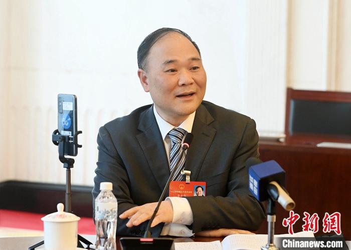 李書福的新能源汽車進(jìn)階之路