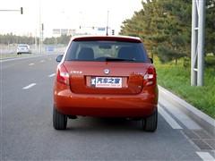 ��܇(ch��)֮�� �Ϻ���˹���_(d��) ���J 1.4l �ք�(d��ng)���`��