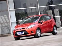 汽車(chē)之家 長(zhǎng)安福特 新嘉年華 兩廂 1.3手動(dòng)時(shí)尚型