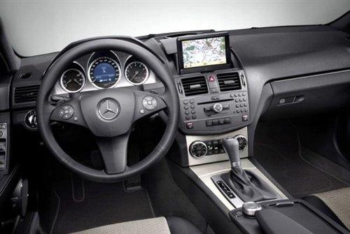 ���^�̓�(n��i)�����(j��) ���YC��(j��)�����Ƴ��؄e�� ��܇(ch��)֮��