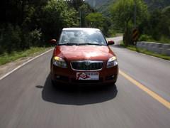 空間不輸緊湊型車 斯柯達(dá)晶銳詳細(xì)體驗(yàn)