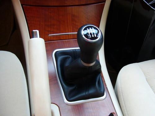 ��Ͳ���10�fԪ������(n��i)���̓r������܇�P�c(di��n)