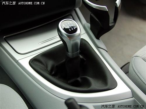 ��܇(ch��)֮�� �M(j��n)�ڌ��R ���R1ϵ 08�� 120i �ք�(d��ng)��