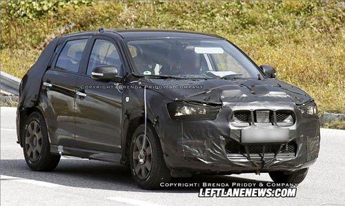 SUV+С��܇ ����δ��2�����A��܇ǰհ ��܇֮��