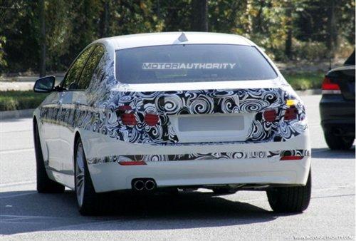 ����3�°l(f��)�� ��һ�����R5ϵՙ���ع� ��܇֮��