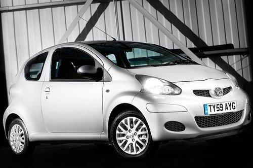 �ۼs10.24�f(w��n)Ԫ �S�ﺣ���Ƴ�Aygo�׽�� ��܇֮��