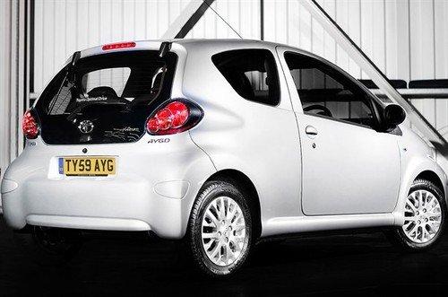 �ۼs10.24�f(w��n)Ԫ �S�ﺣ���Ƴ�Aygo�׽�� ��܇֮��