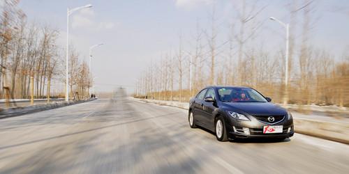 動(dòng)力足夠/油耗經(jīng)濟(jì) 深度測(cè)試馬自達(dá)睿翼