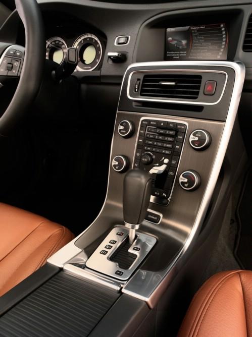 �����ķN��(d��ng)�� ȫ���֠���S60��ʽ�l(f��)��