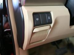 �ڰ˴����w 