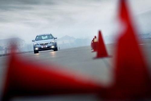 �\(y��n)��(d��ng)����� �y(c��)ԇ�Ϻ�ͨ�Äe��Ӣ��XT