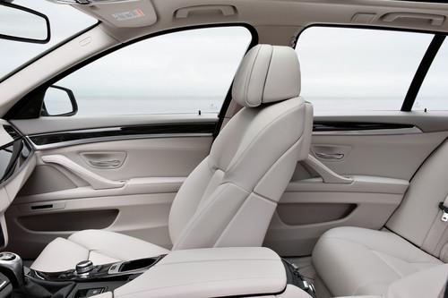 售約31.6萬起 全新寶馬5系旅行版細節(jié)