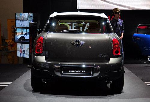 ��;�J/�ª{���I(l��ng)� ������܇(ch��)չʮ��SUV