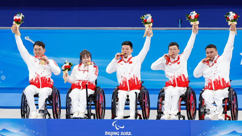 輪椅冰壺金牌賽：中國(guó)隊(duì)奪冠